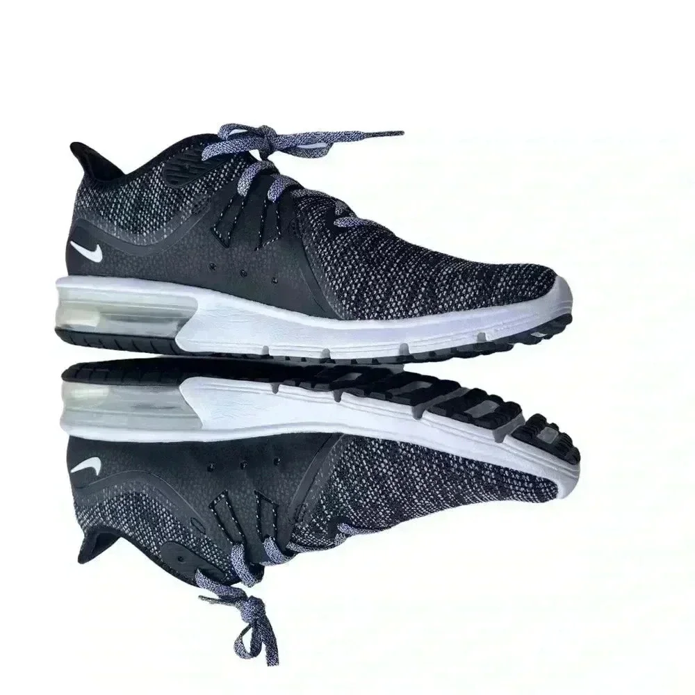WOMEN’S NIKE AIR MAX SEQUENT 3 RUNNING TRAINER SIZE 10 BLACK,WHITE&DARK GREY•